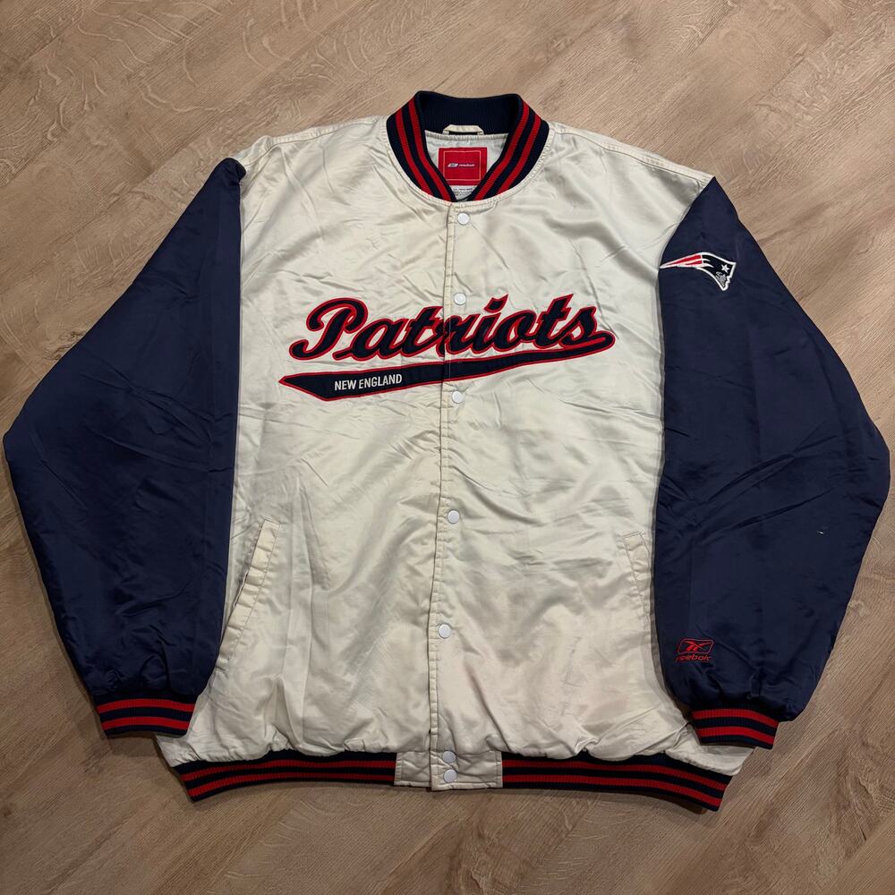 Vintage Y2K NFL Reebok New England Patriots Satin Bomber Jacket Men's 3XL White